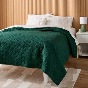 Full/Queen Microfiber Quilt